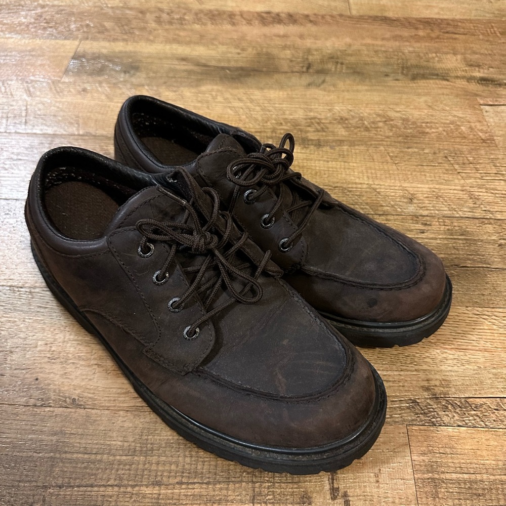 Men’s Columbia Shorewood Moc shoe- dark brown, size 11